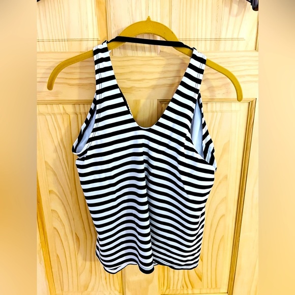 Kona Sol Other - Kona Sol Swimsuit Tankini Black & White Top Women's Size Large